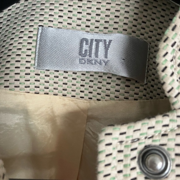 City DKNY Women’s Jacket Size 2 - Picture 2 of 3